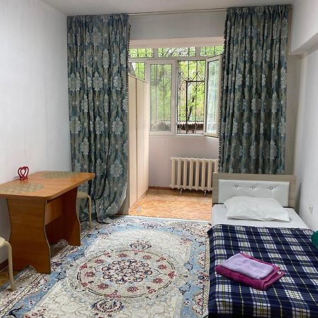 Like Home Apartments Timiryazev Street Alma-Ata Buitenkant foto