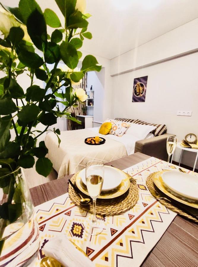 Like Home Apartments Timiryazev Street Alma-Ata Buitenkant foto